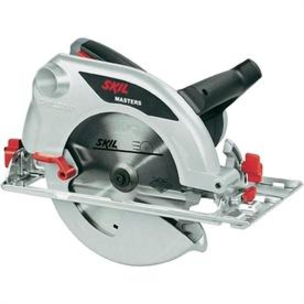 Características 5885 SKIL:

Alta performance para todos os tipos de corte.

Profundidade de corte de 85mm e motor de 1.700 Watts.

Confortável soft grip.

Punho principal e auxiliar ergonômico.

Engrenagens helicoidais.

Rolamento de esferas.

Pino trava do eixo.

Possibilidade de utilizar junto a uma guia de corte.

Função de soprador de ar.

Início suave.

Guardas de alumínio.

&nbsp;

Dados técnicos 5885 SKIL:

Potência, de 1.700 W / 127 V

Rotação 5.000 min-1

Disco 9 1/4